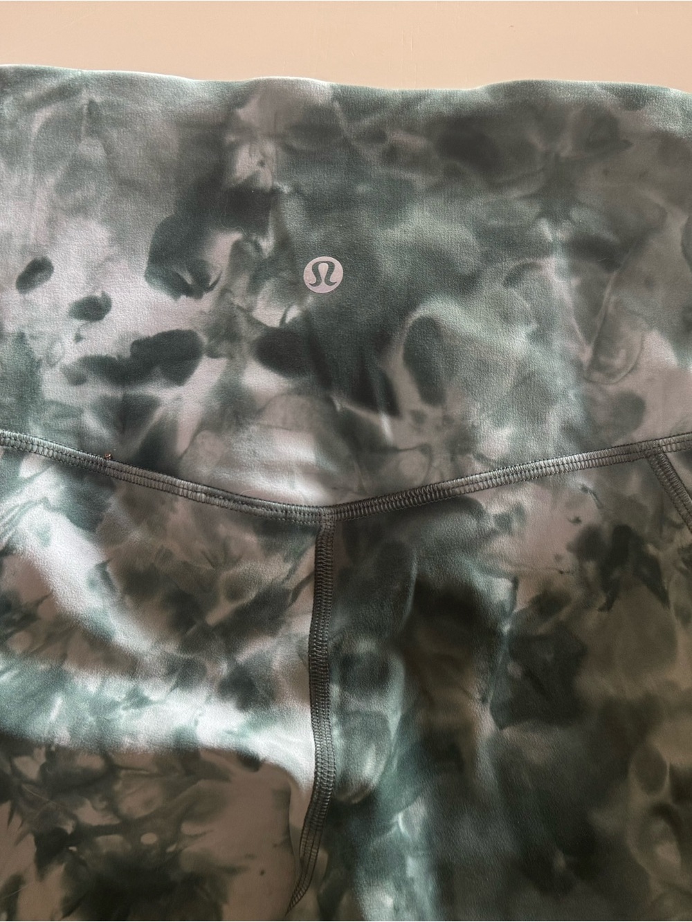 lululemon athletica align high rise with pockets 25" diamond Tie-Dye Sz 6